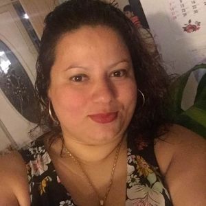 Meet your Posher, Julieth